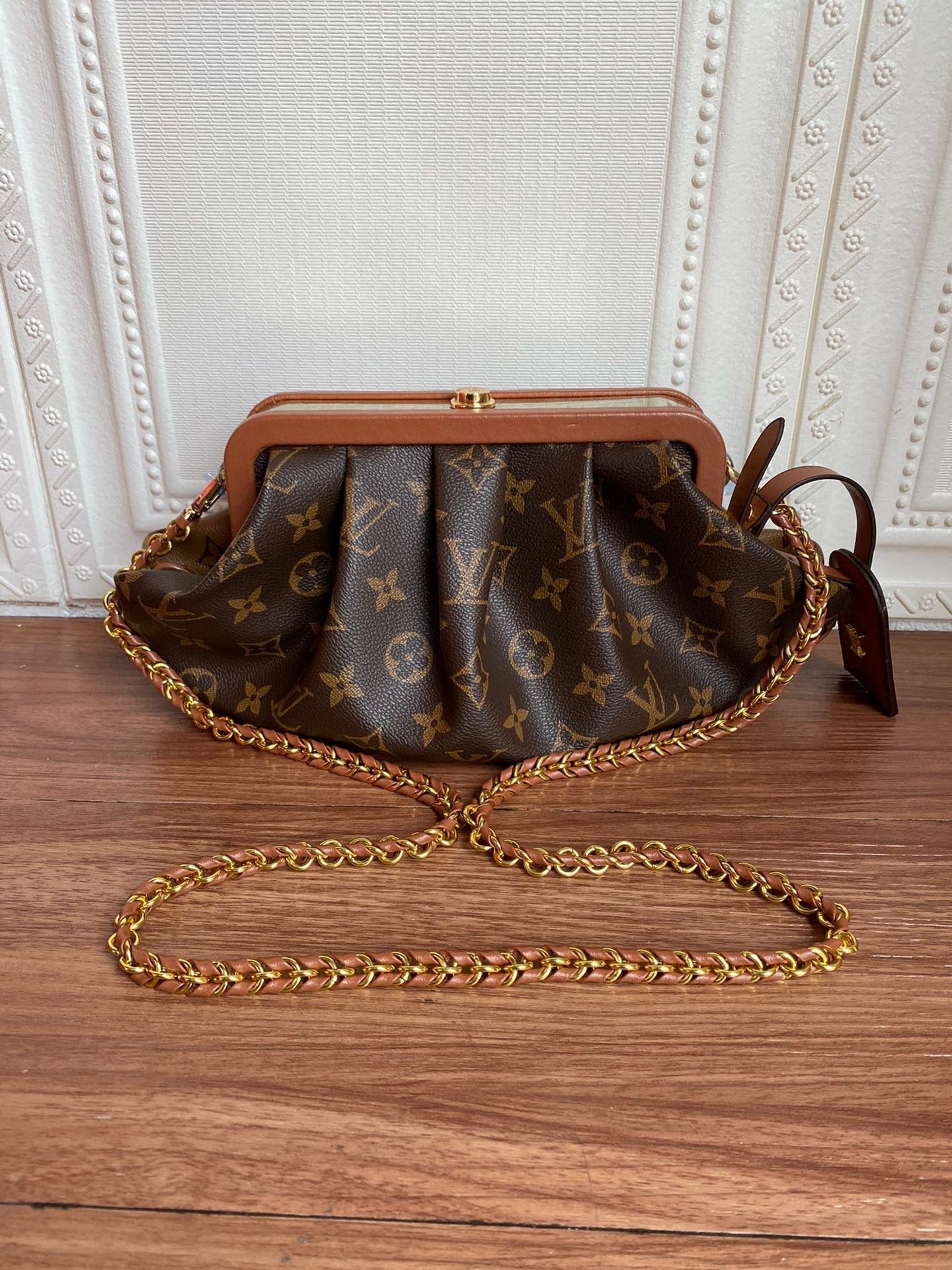 BL - High Quality Bags LUV 052