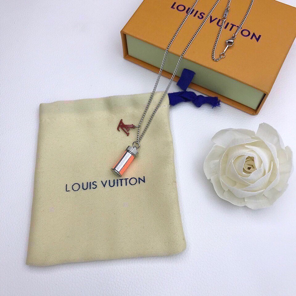 BL - High Quality Necklace LUV004