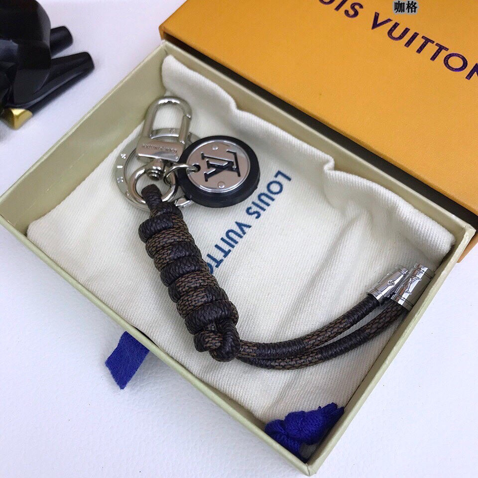 BL -High Quality Keychains LUV 071