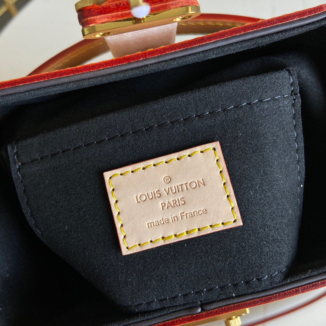 BL - High Quality Bags LUV 157