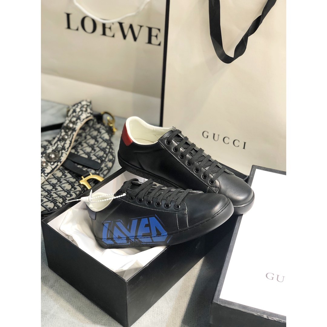 BL-GCI  Ace with loved black Sneaker 102