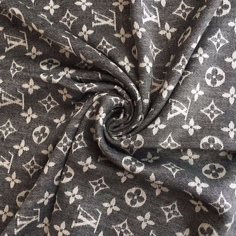 High Quality LUV  Scarf 019