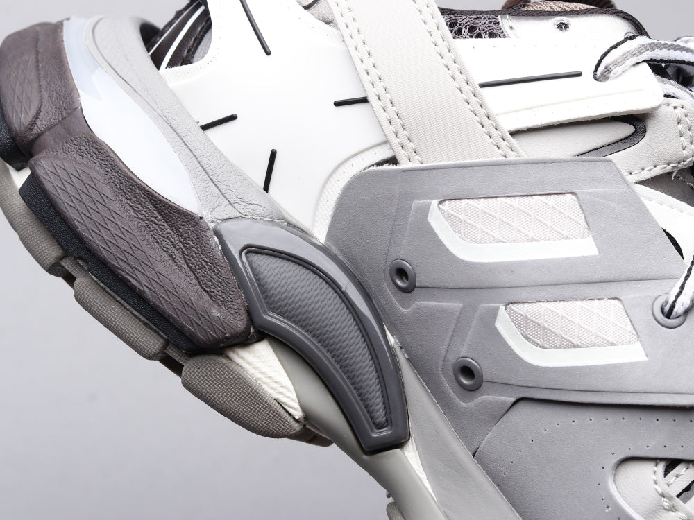 BL - Bla Track LED Sneaker