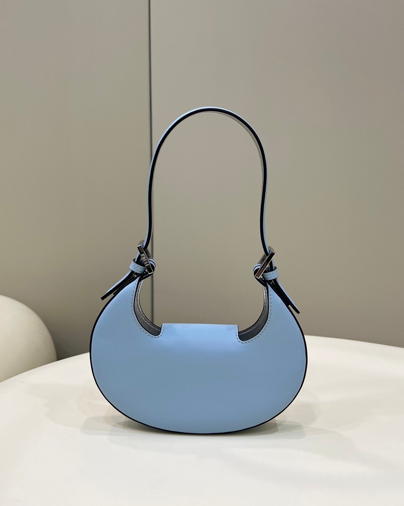 FI Cookie White For Women, Women’s Handbags, Shoulder Bags 7.4in/19cm FF 8BS065AAIWF1HBK
