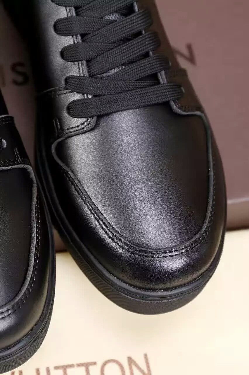 BL - LUV BLnogram Line Up Black Sneaker