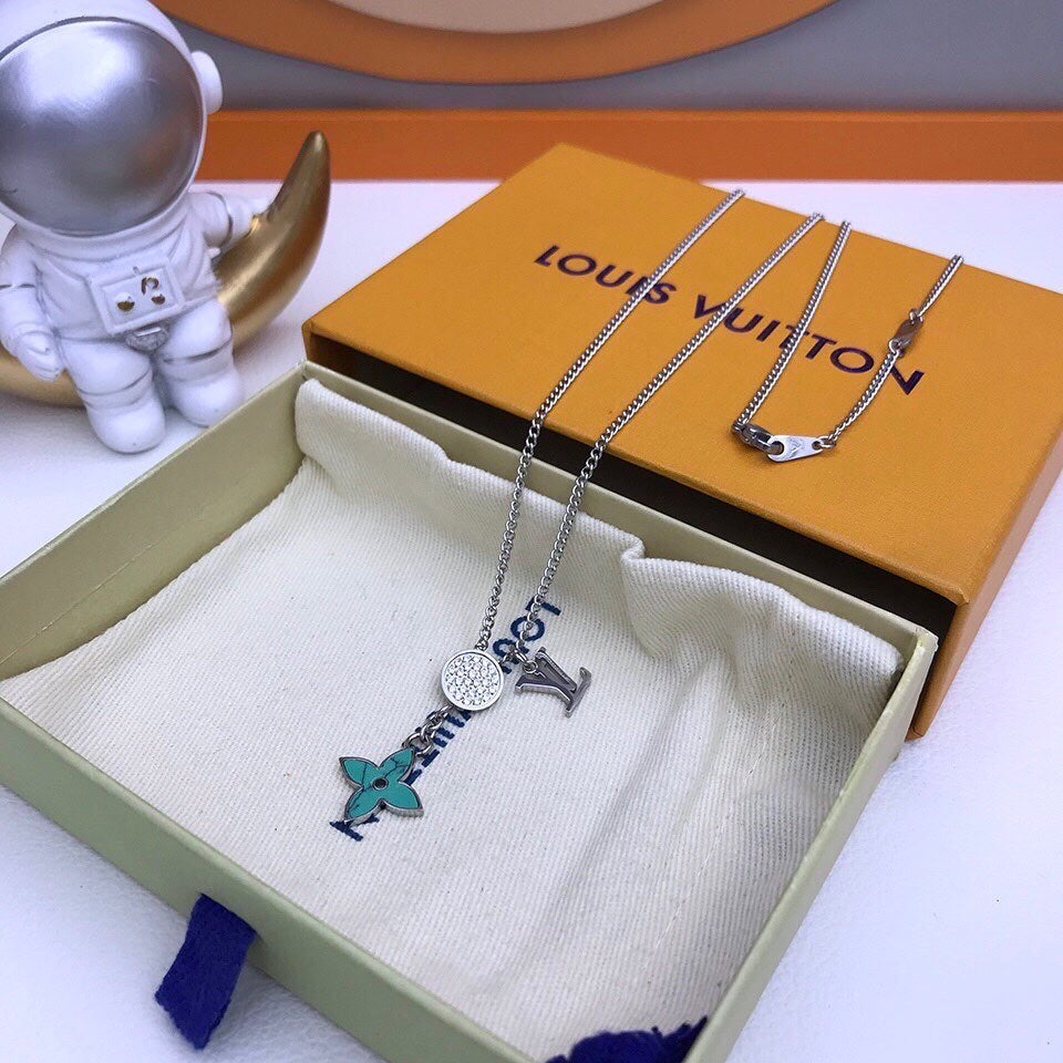 BL - High Quality Necklace LUV007