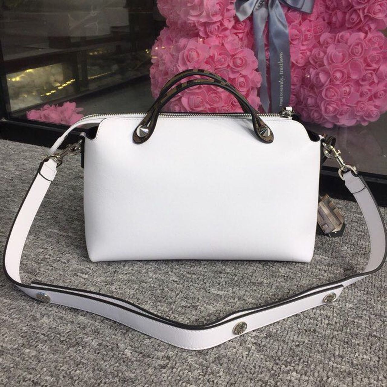 FI By The Way Medium Bag White For Women, Women’s Handbags, Shoulder And Crossbody Bags 10.6in/27cm FF 8BL1461
