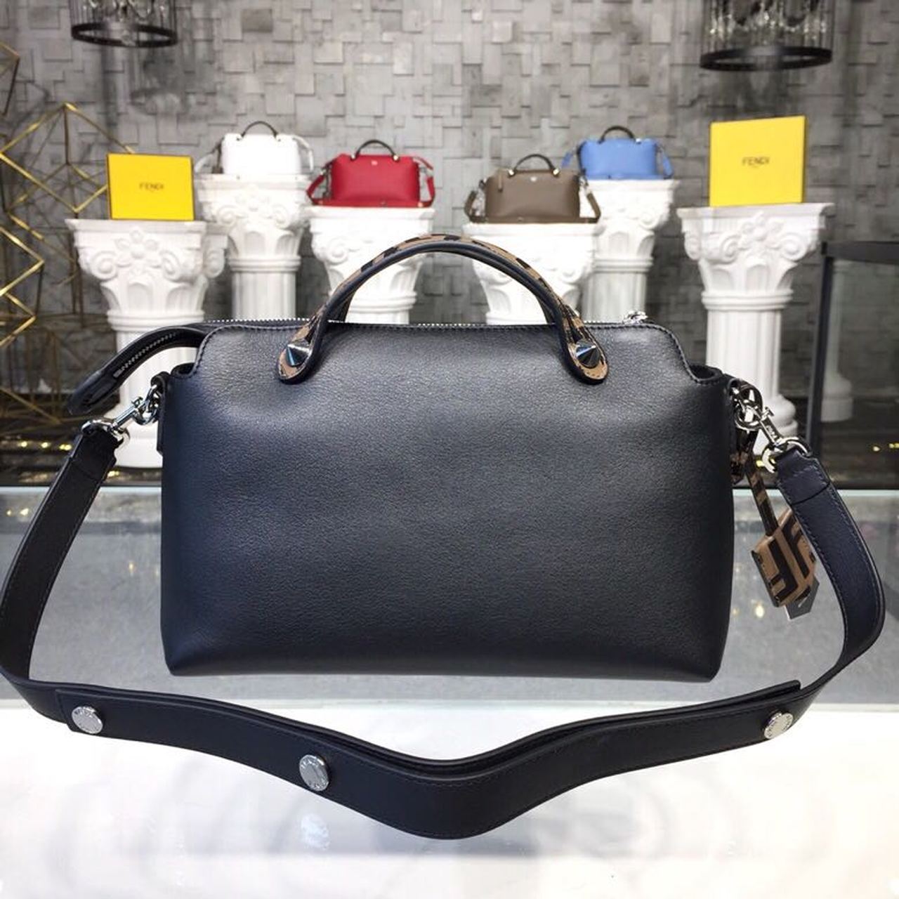 FI By The Way Medium Black For Women, Women’s Handbags, Shoulder And Crossbody Bags 10.6in/27cm FF 8BL1461D5F0GXN
