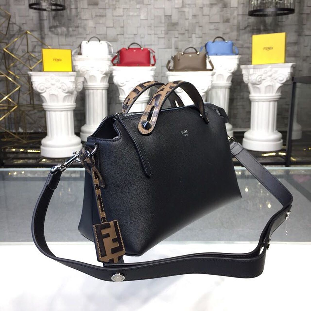 FI By The Way Medium Black For Women, Women’s Handbags, Shoulder And Crossbody Bags 10.6in/27cm FF 8BL1461D5F0GXN