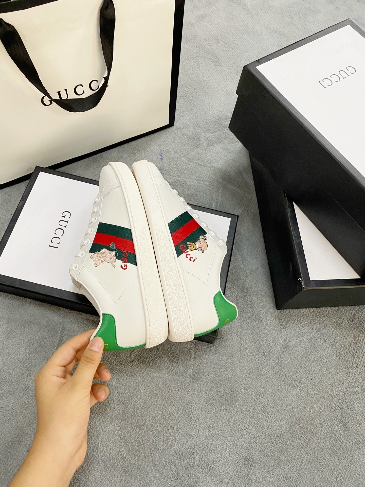 BL-GCI PIG  Ace Sneaker 074