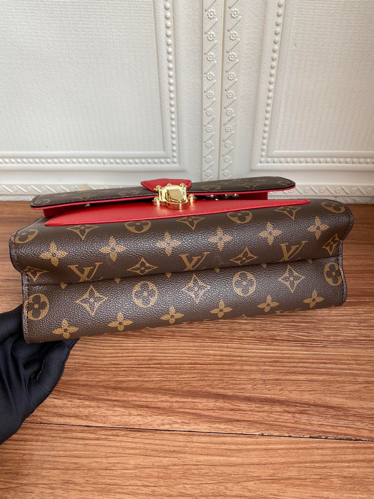 BL - High Quality Bags LUV 998