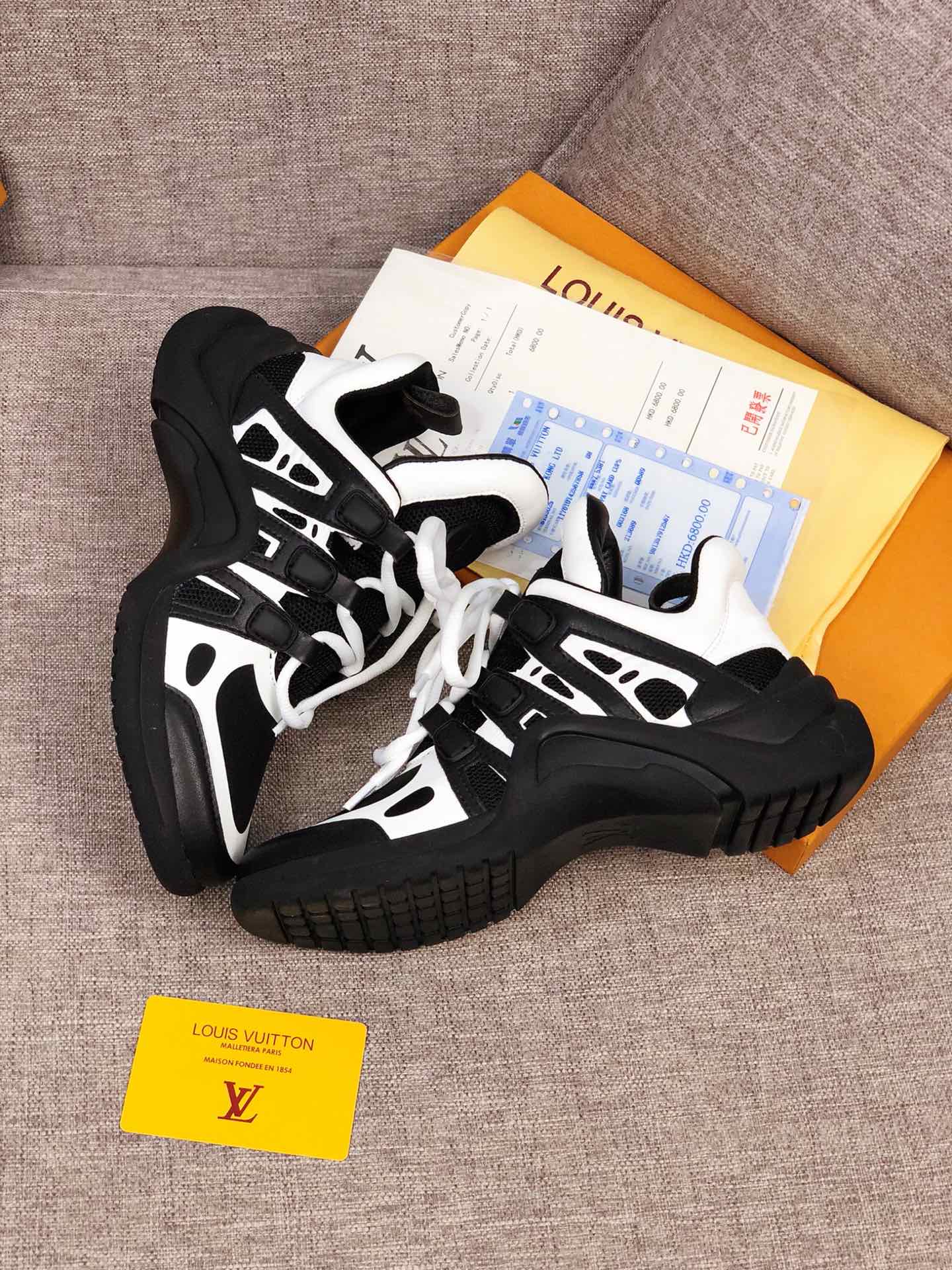 BL - LUV Archlight Black White Sneaker