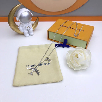 BL - High Quality Necklace LUV013