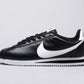 BL - NKE A generation of black and white leather