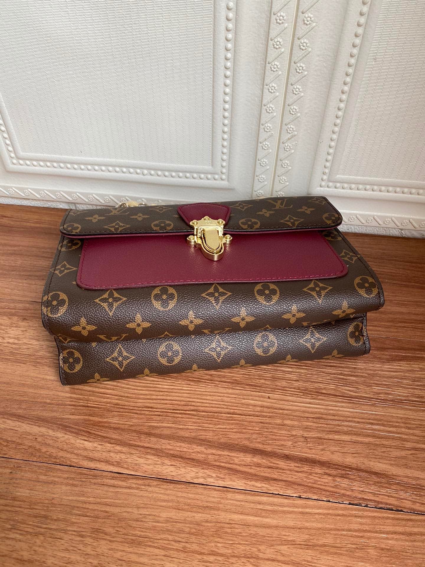 BL - High Quality Bags LUV 996