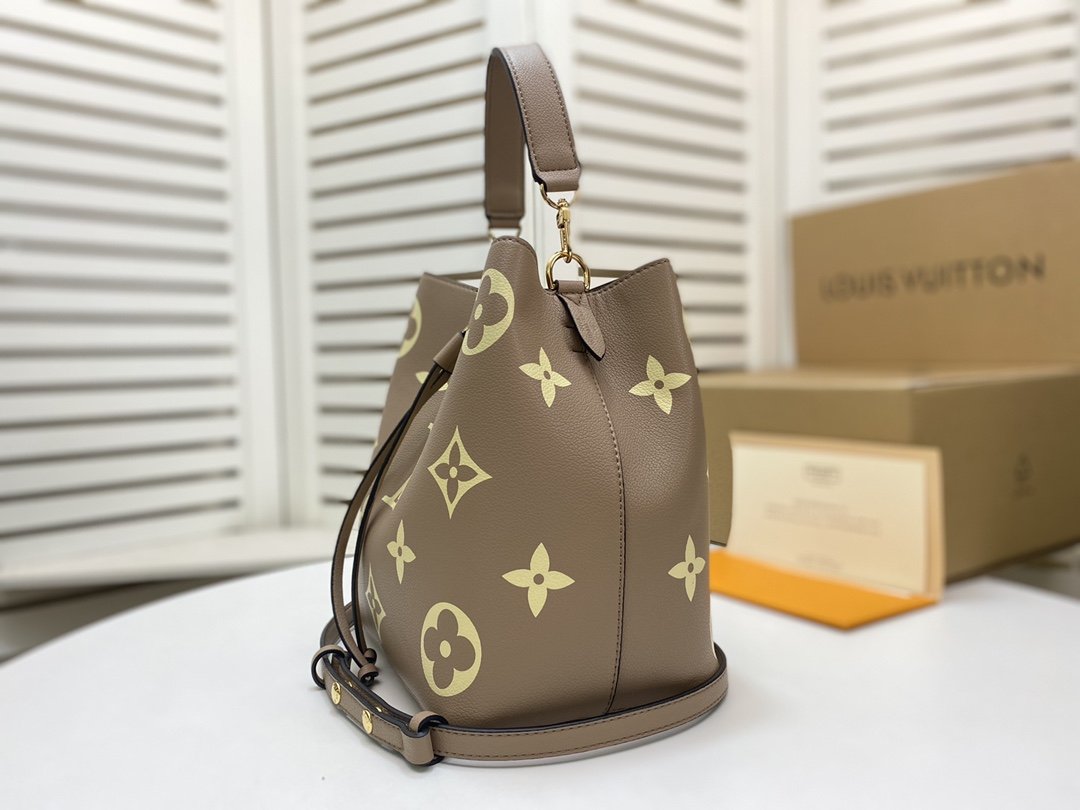 BL - High Quality Bags LUV 103