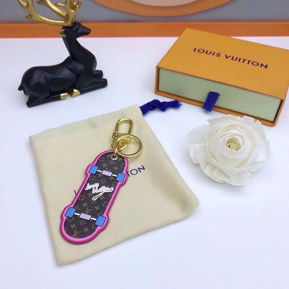 BL - High Quality Keychains LUV 019