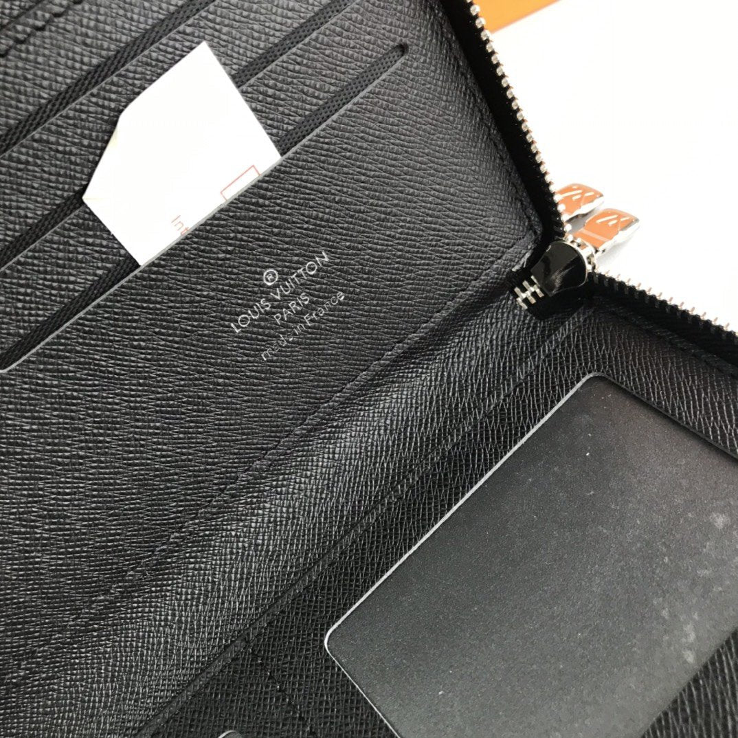 BL - High Quality Wallet LUV 054