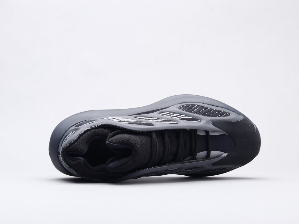 BL - Yzy 700 Alvah Sneaker