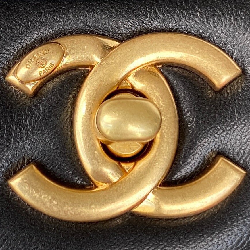 ChanelSmall Flap Bag Gold Hardware Black For Women, Women’s Handbags, Shoulder Bags 7.9in/20cm AS3450