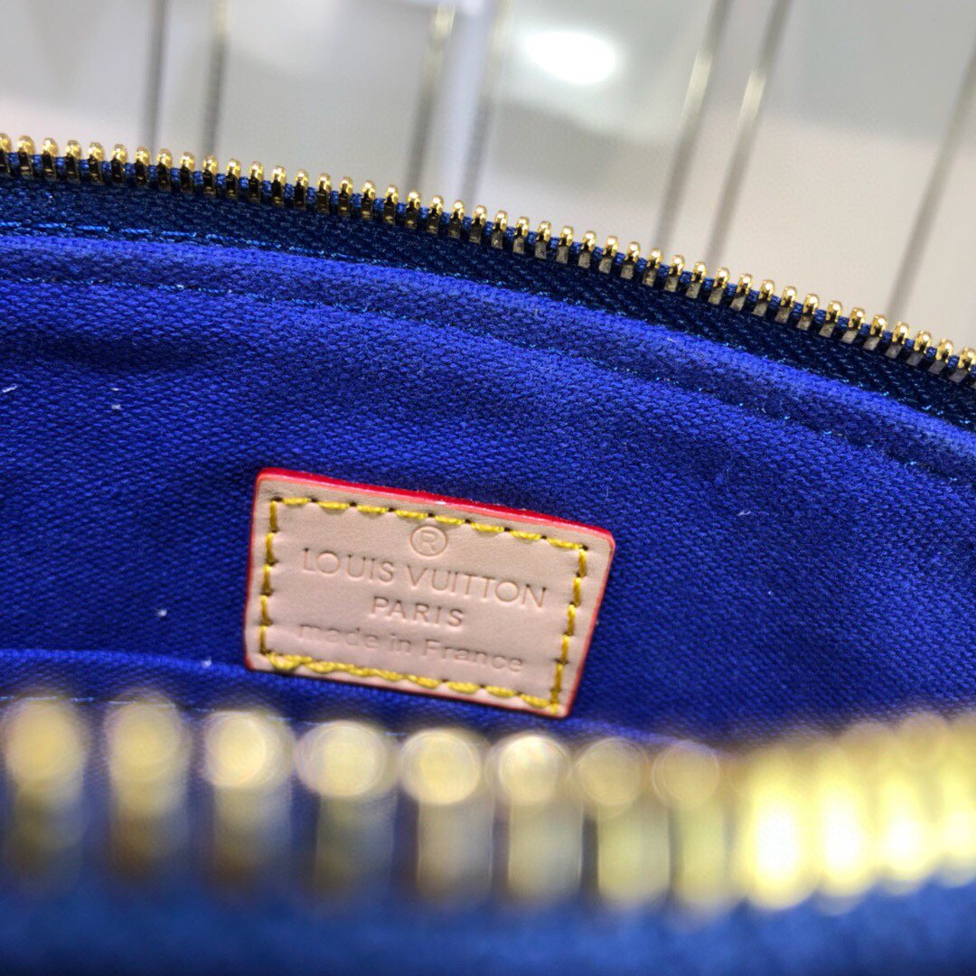 BL - High Quality Bags LUV 058