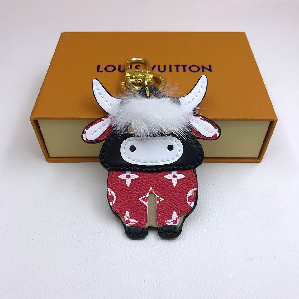 BL -High Quality Keychains LUV 084