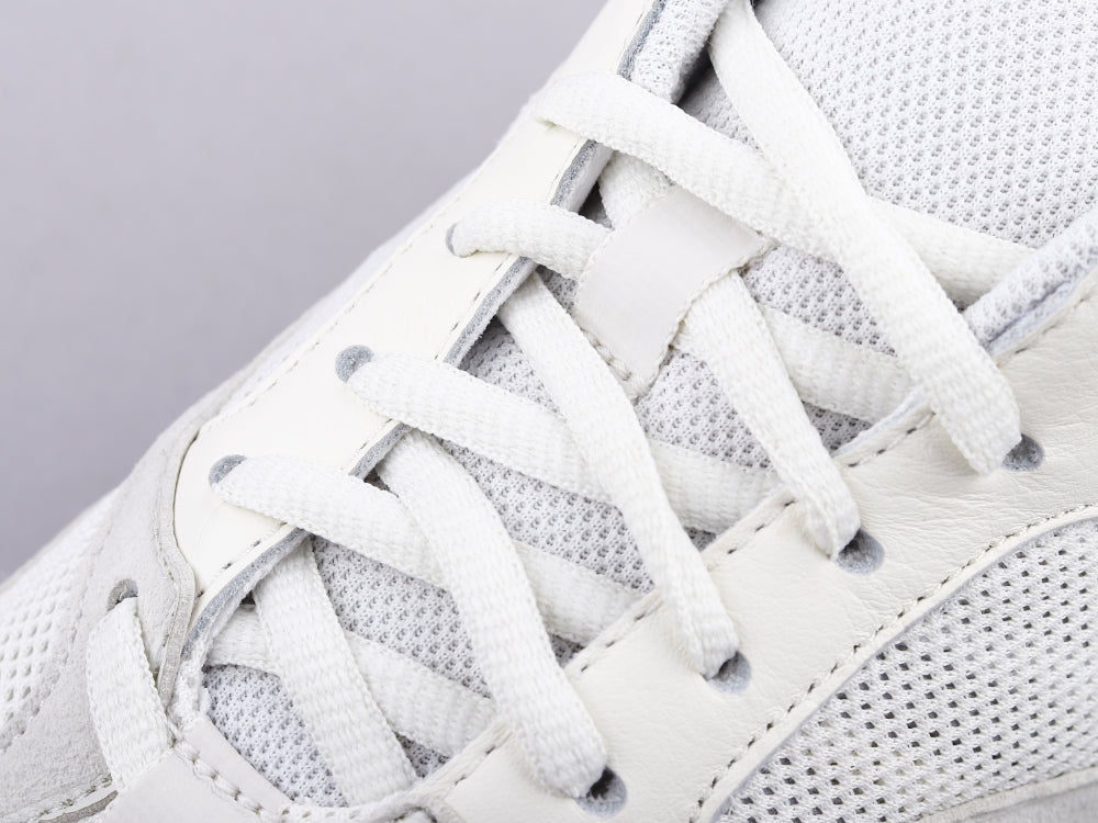 BL - Yzy 700 Analog Beige Sneaker