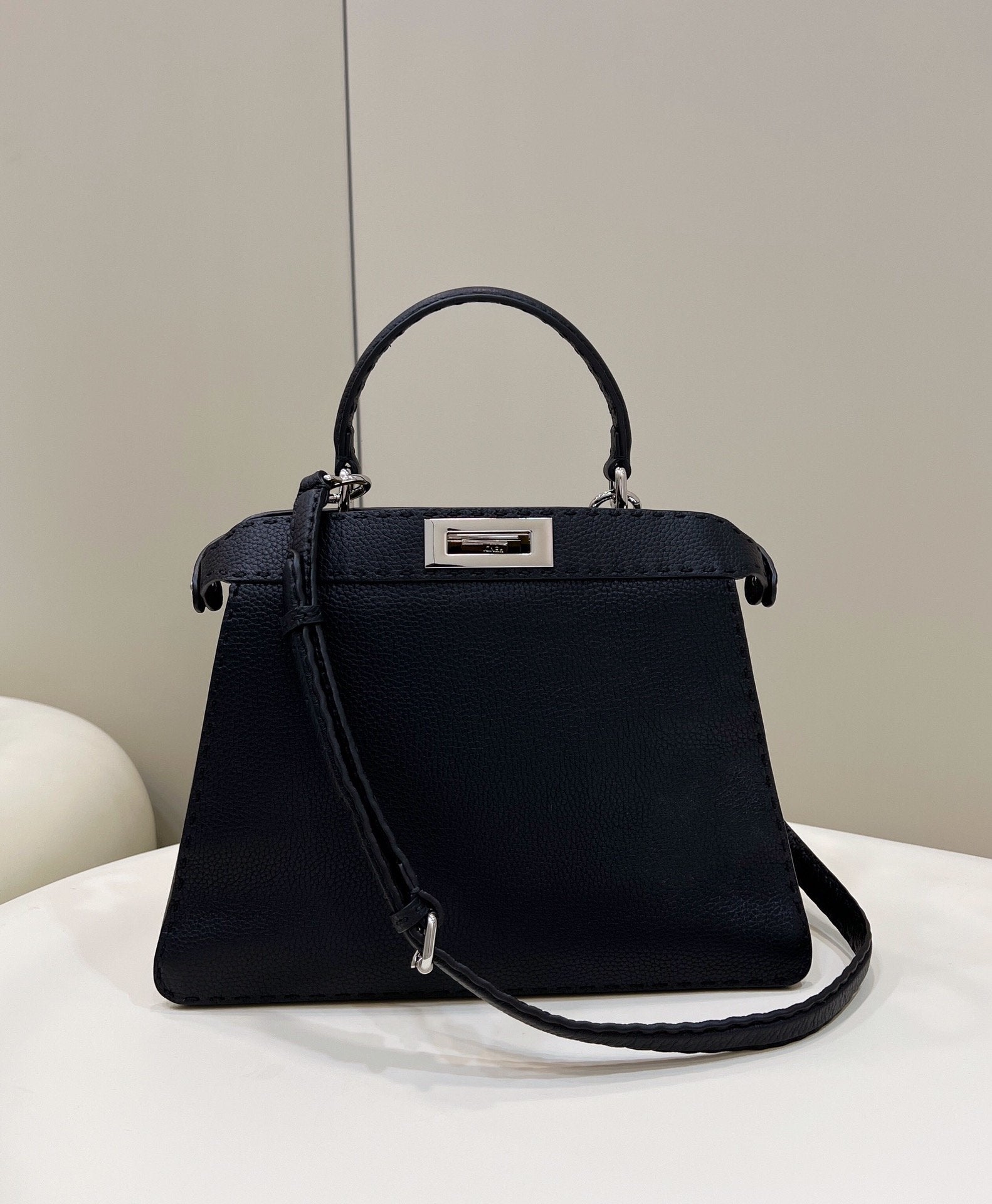 FI Peekaboo ISeeU Medium Black For Women, Women’s Handbags, Shoulder Bags 13.1in/33.5cm FF