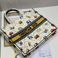 DI Large Book Tote White, For Women, Women’s Handbags 16.5in/42cm CD M1286ZRTY_M941