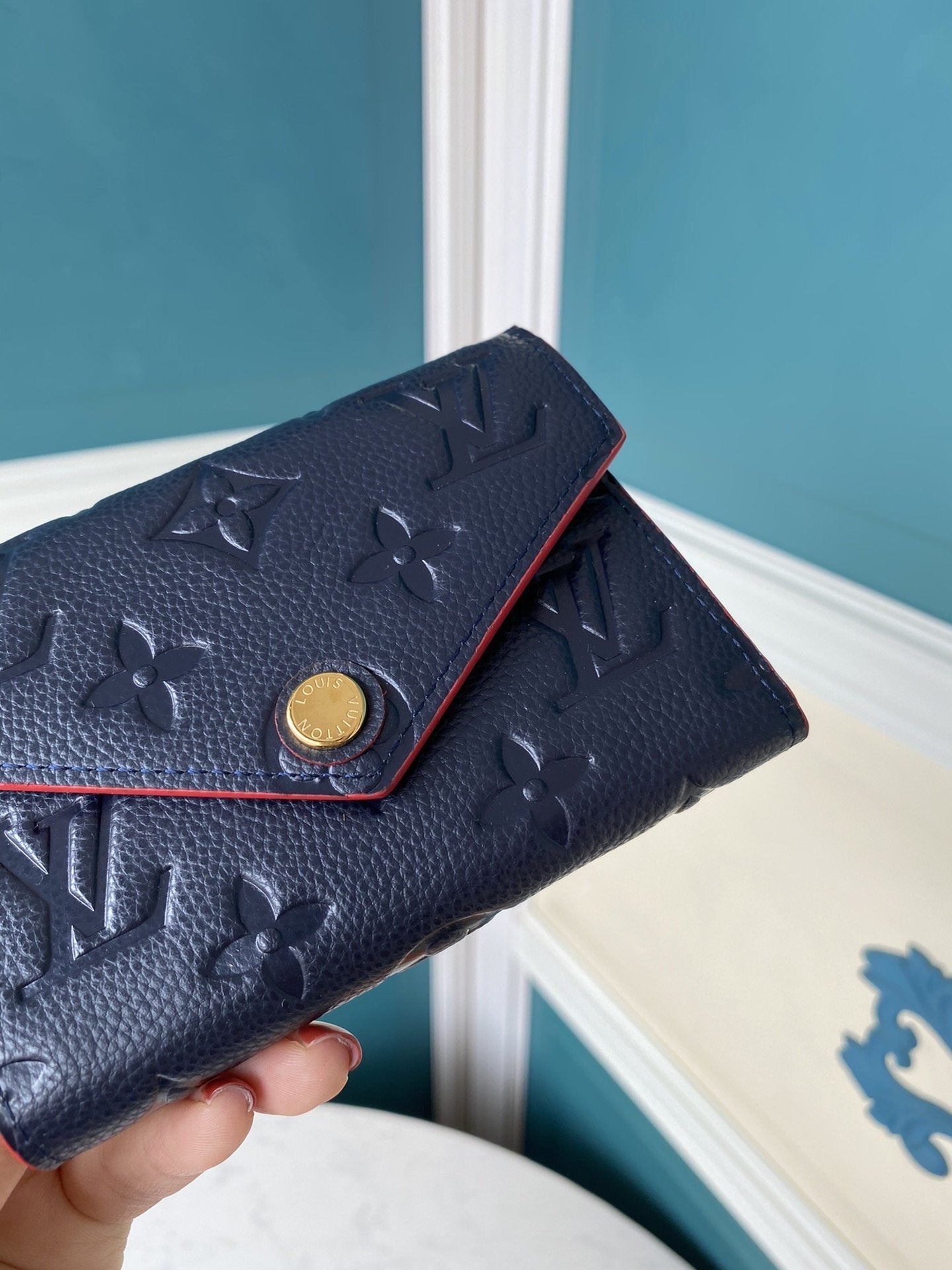 BL - High Quality Wallet LUV 059