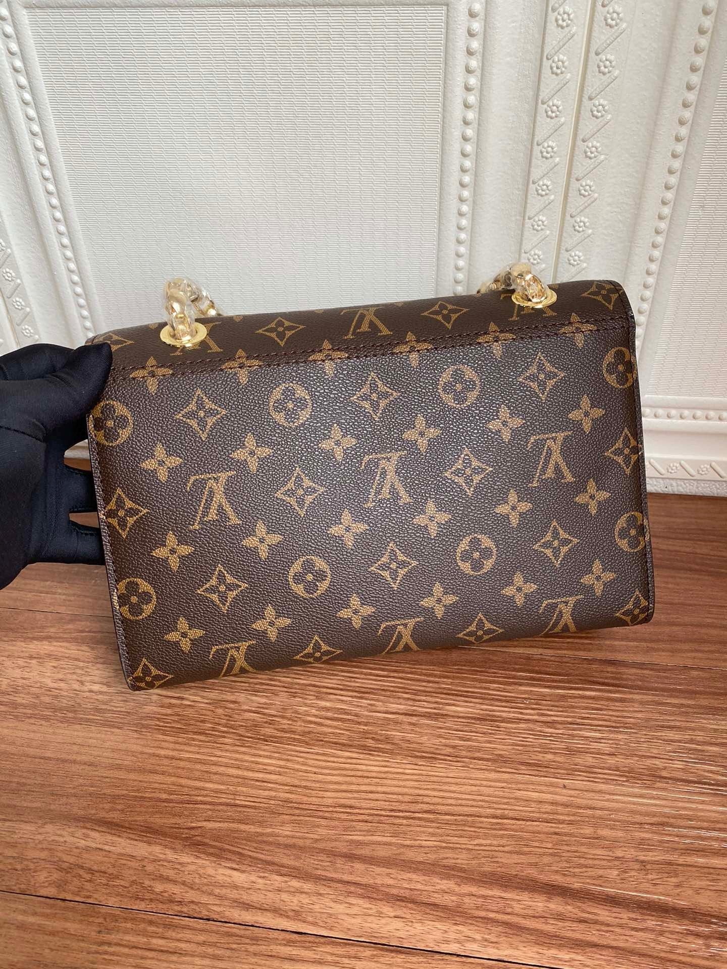 BL - High Quality Bags LUV 998