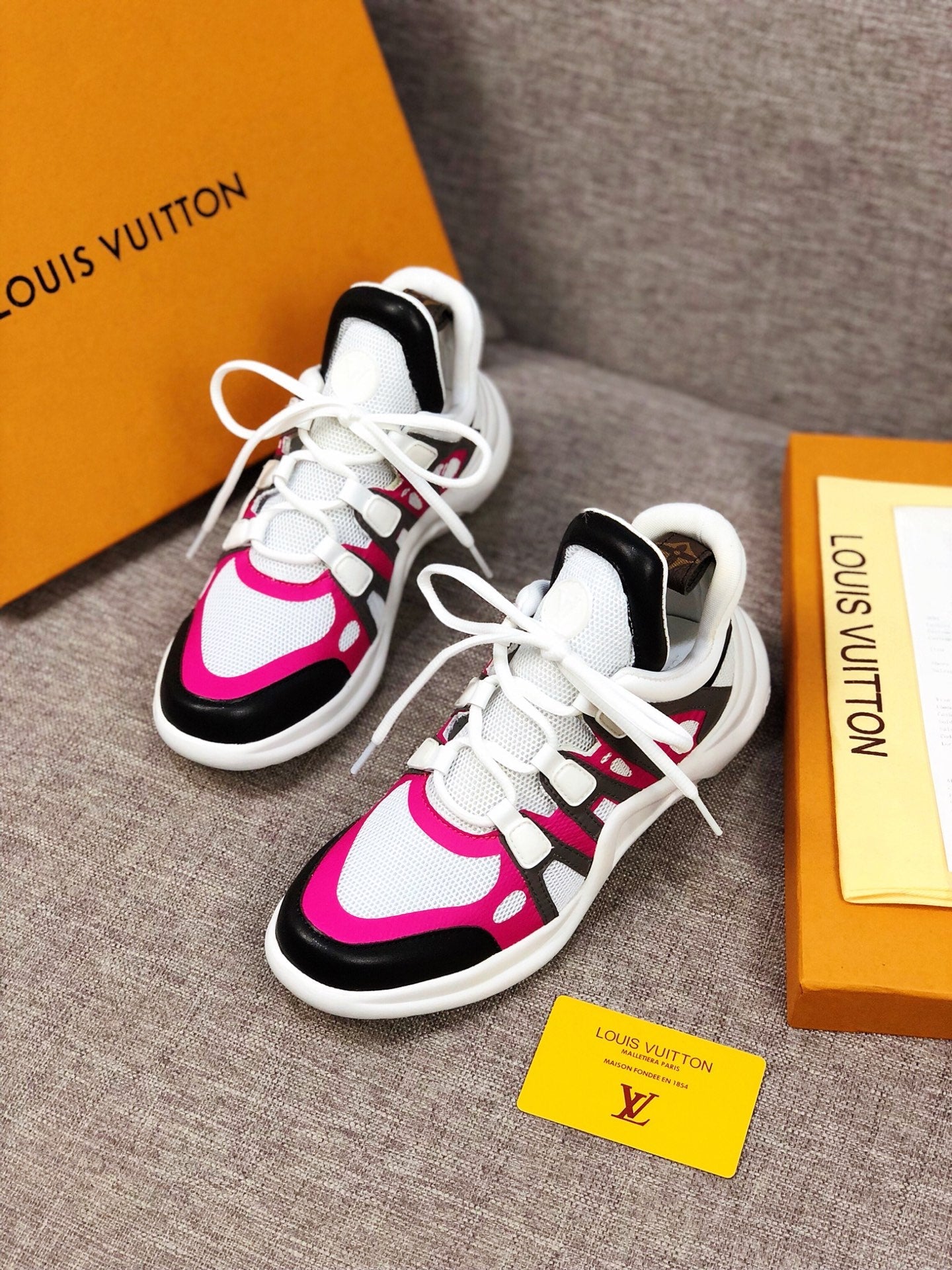 BL - LUV Archlight Pink White Black Sneaker