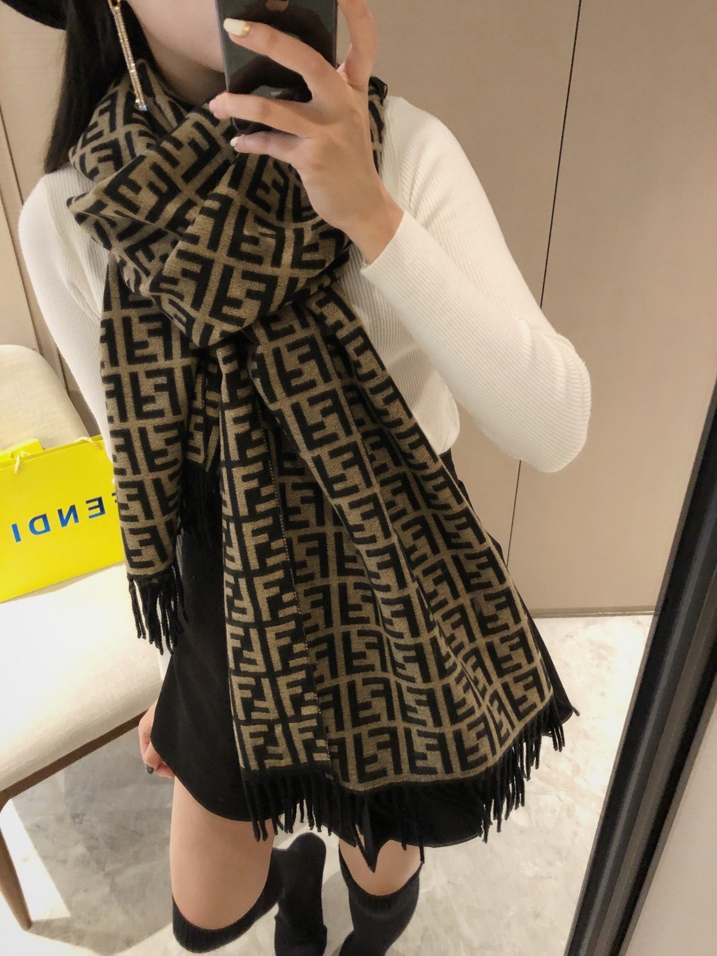 High Quality FEI  Scarf 016