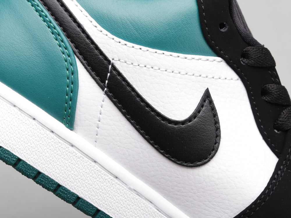 BL - AJ1 black and green toes