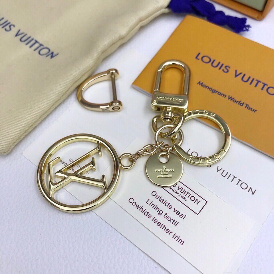 BL - High Quality Keychains LUV 021