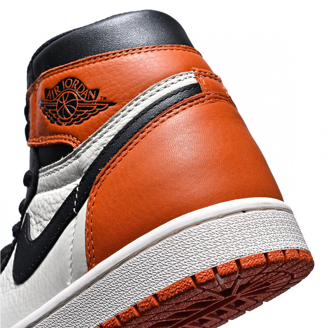 BL - AJ1 High Black Buckle