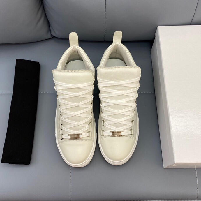 BL - Bla Classic Arena Creased Silhouette ResurfaBLs