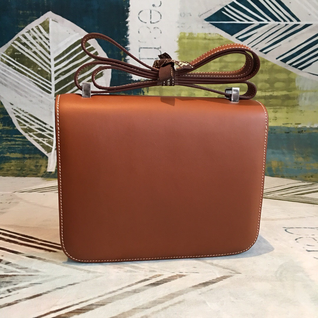 HM Constance 24 Swift Brown For Women Silver Toned Hardware, Handbags, Shoulder Bags 9.5in/24cm