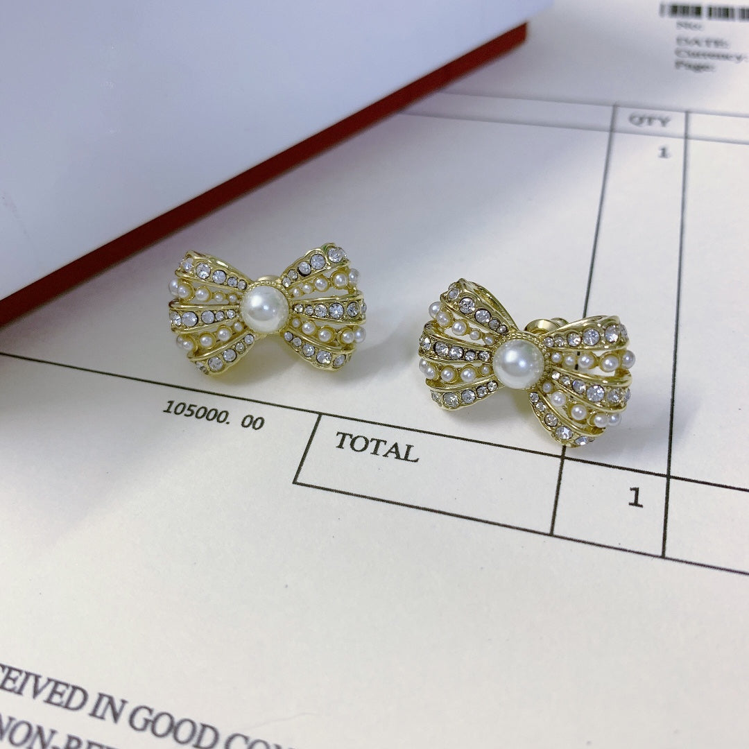 BL - High Quality Earring CHL 077