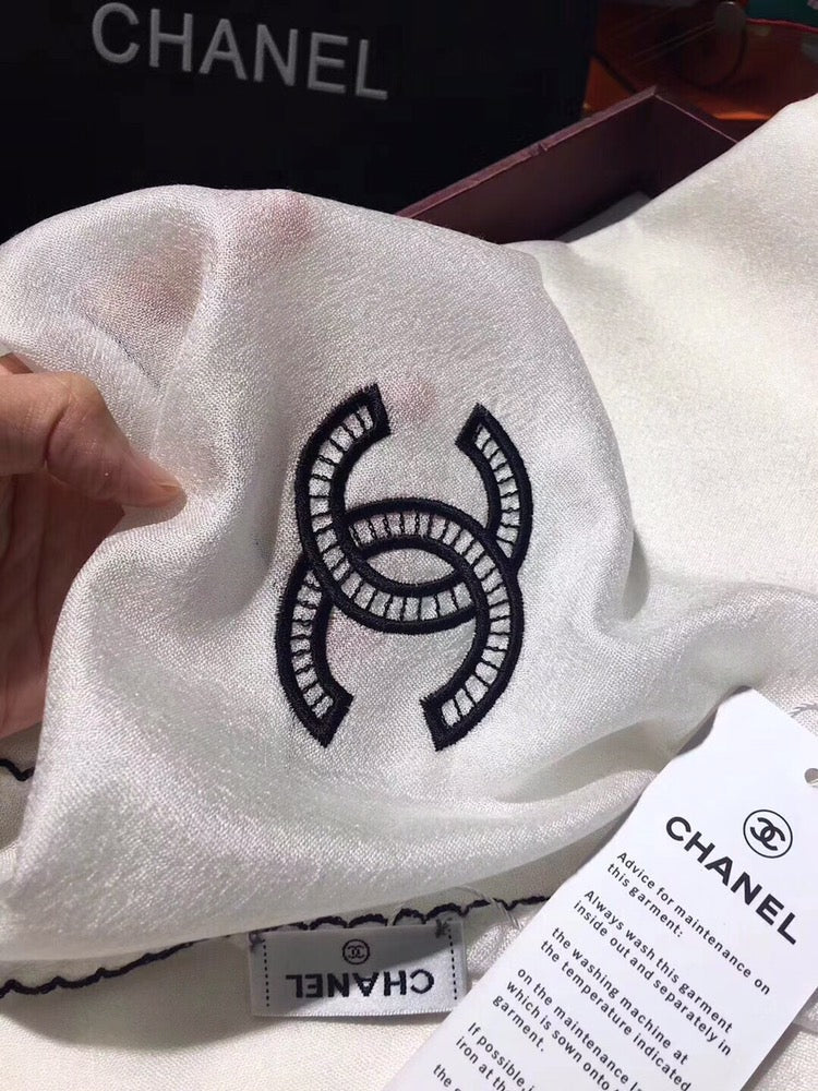 High Quality  CHL  Scarf 005