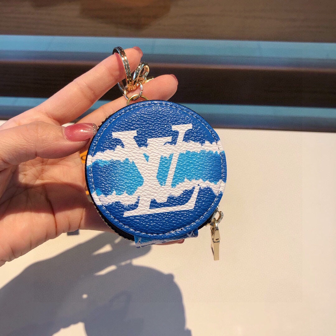 BL -High Quality Keychains LUV 060