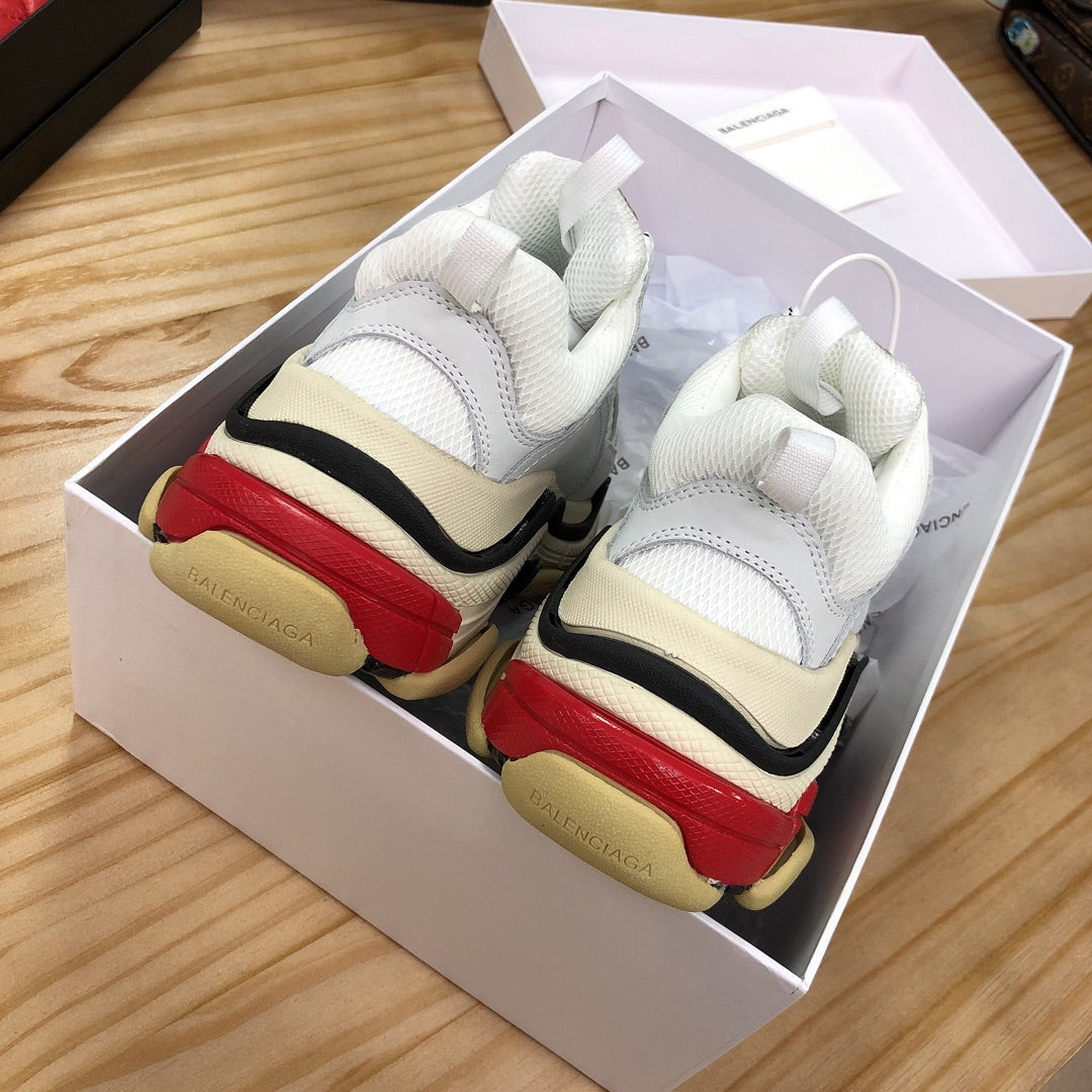 BL - High Quality Bla Sneaker 071