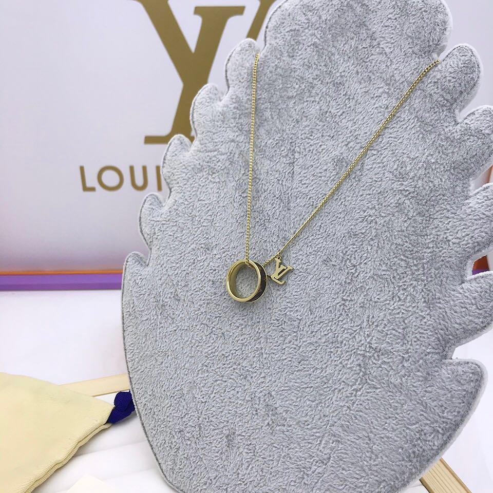 BL - High Quality Necklace LUV001