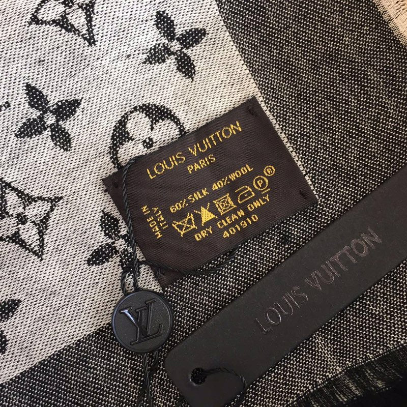 High Quality LUV  Scarf 019