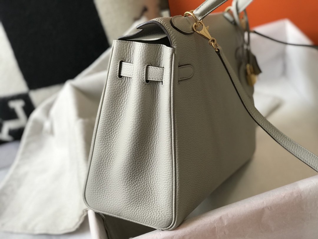 HM Kelly 28 Retourne Togo White Bag For Women, Handbags, Shoulder Bags 11in/28cm