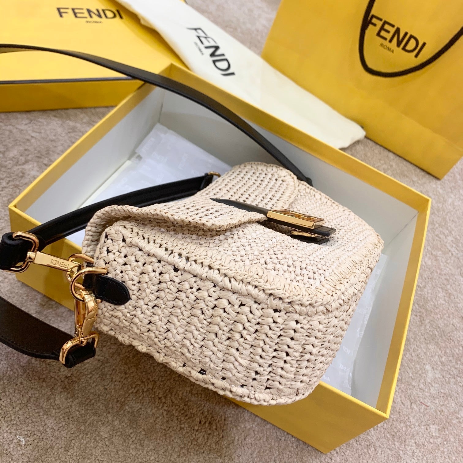 FI Baguette Woven Straw Black For Women, Women’s Handbags, Shoulder And Crossbody Bags 10.2in/26cm FF