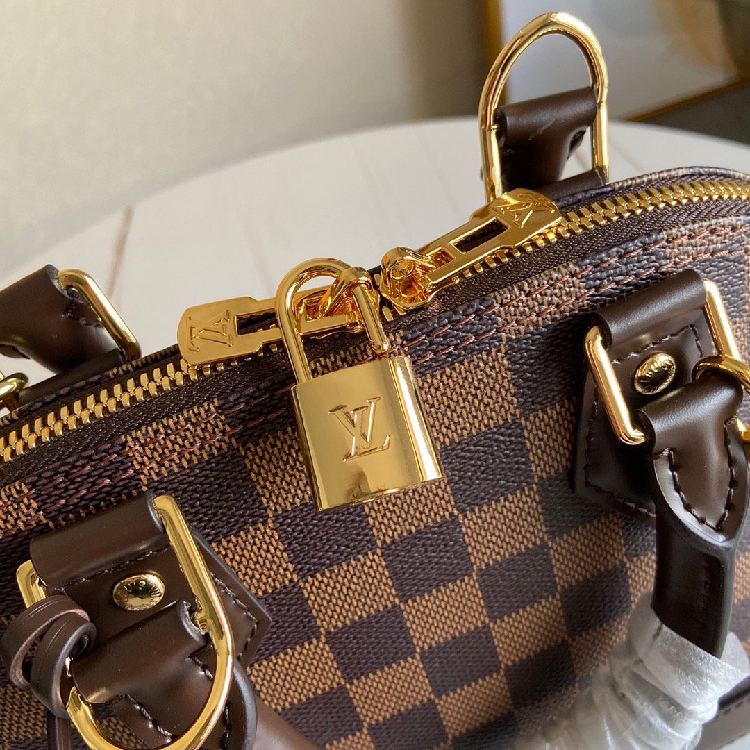 BL - High Quality Bags LUV 142