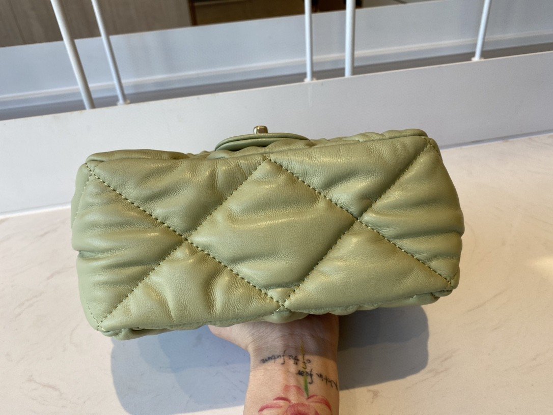 ChanelSmall Flap Bag Gold Hardware Green For Women, Women’s Handbags, Shoulder Bags 7.5in/19cm AS2232
