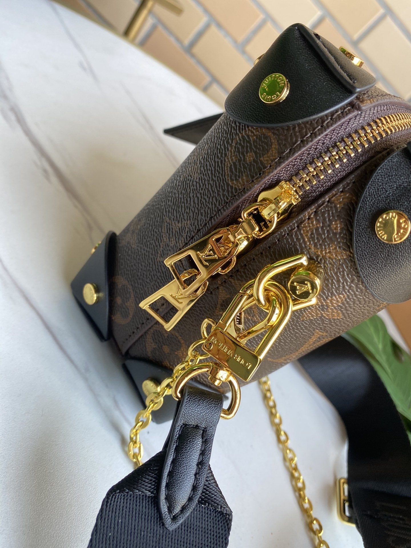BL - High Quality Bags LUV 107