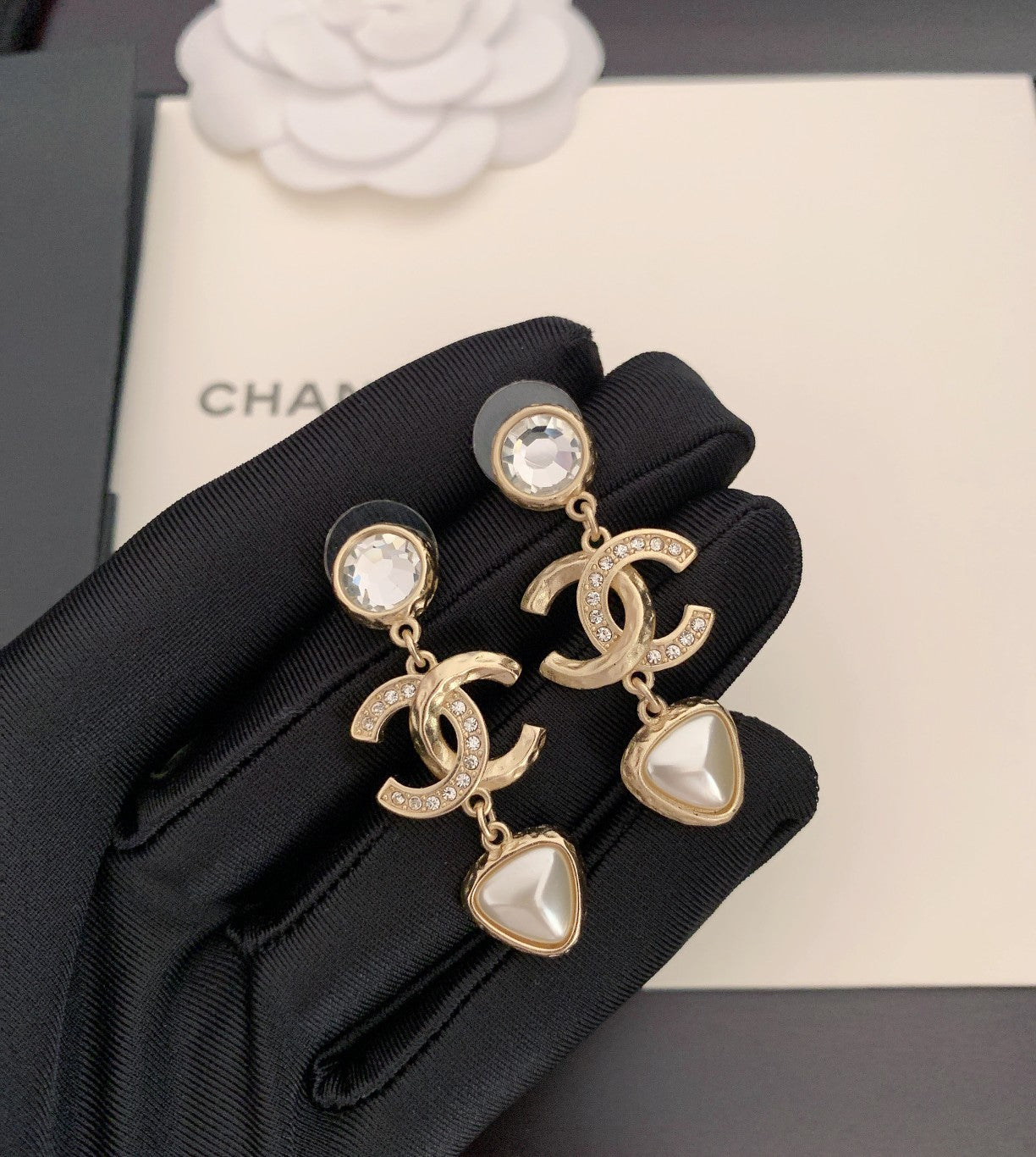 BL - High Quality Earring CHL 033